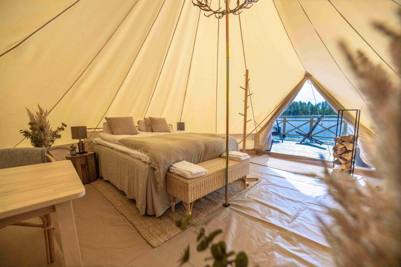 Camp Gielas, อาวิดเชล ภายนอก รูปภาพ
